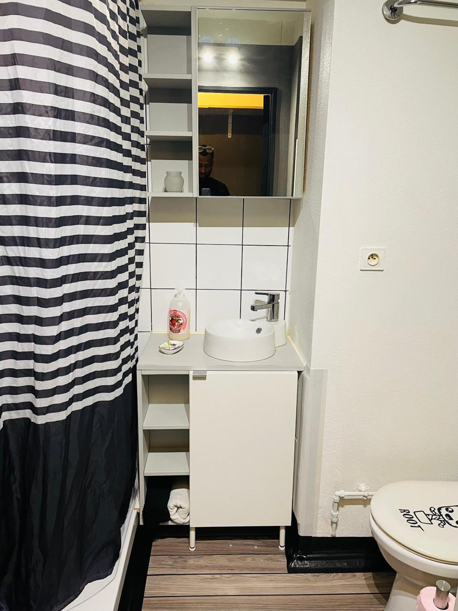 Comfortable Studio In Clichy Exterior photo